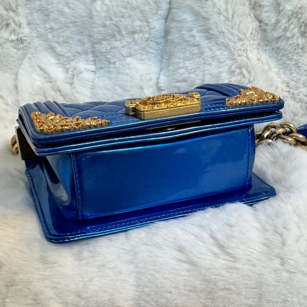 Chanel Mini Versailles Boy Bag - Picture 4 of 15